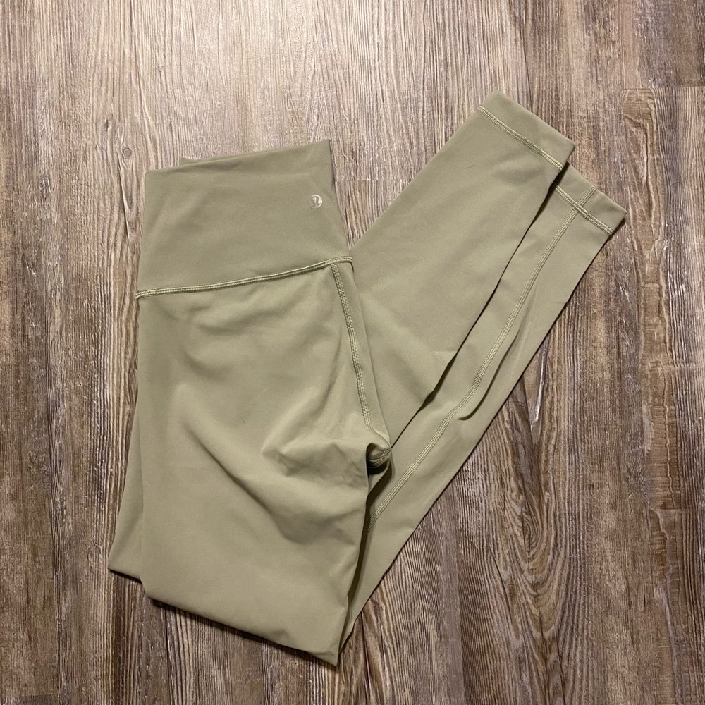 Lululemon Wunder Under Leggings